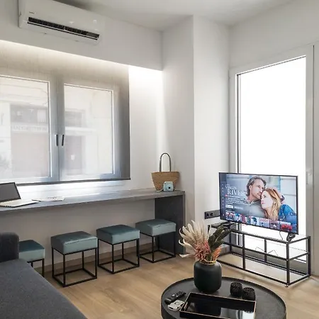 Psaron Suites Near Port Piraeus