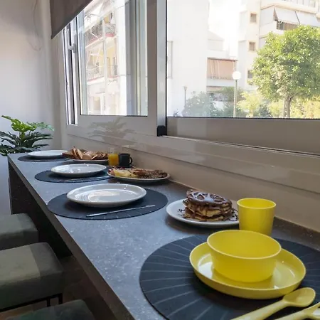Apartment Psaron Suites Near Port