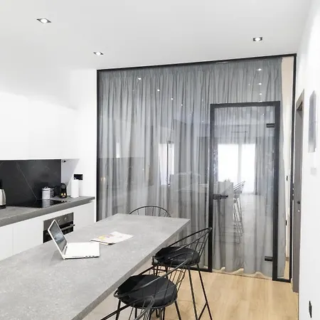 Psaron Suites Near Port * Piraeus