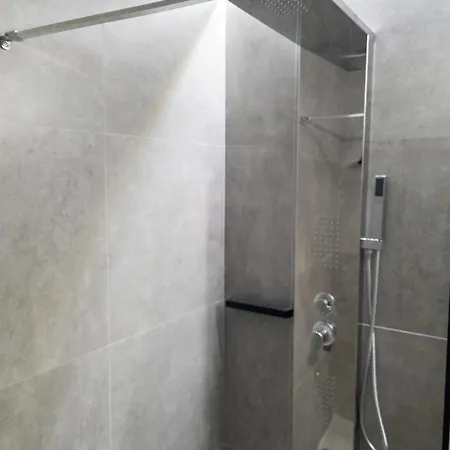 Psaron Suites Near Port *